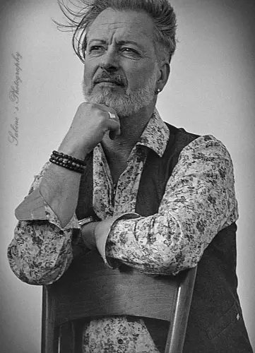 PHOTO-2025-04-13-17-05-14